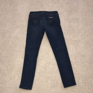 Hudson Skinny jeans 👖 Size 27. $189